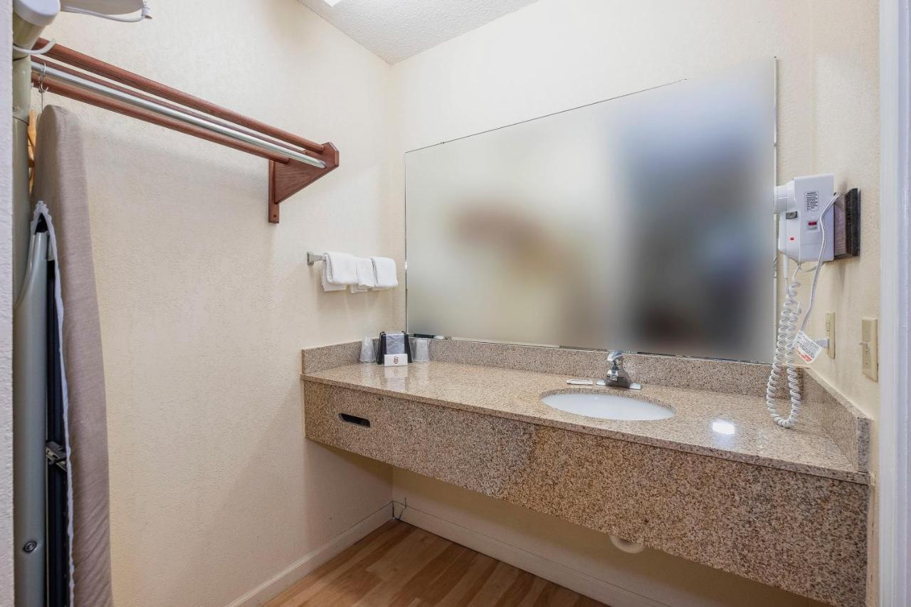 Red Roof Inn & Suites רומא מראה חיצוני תמונה