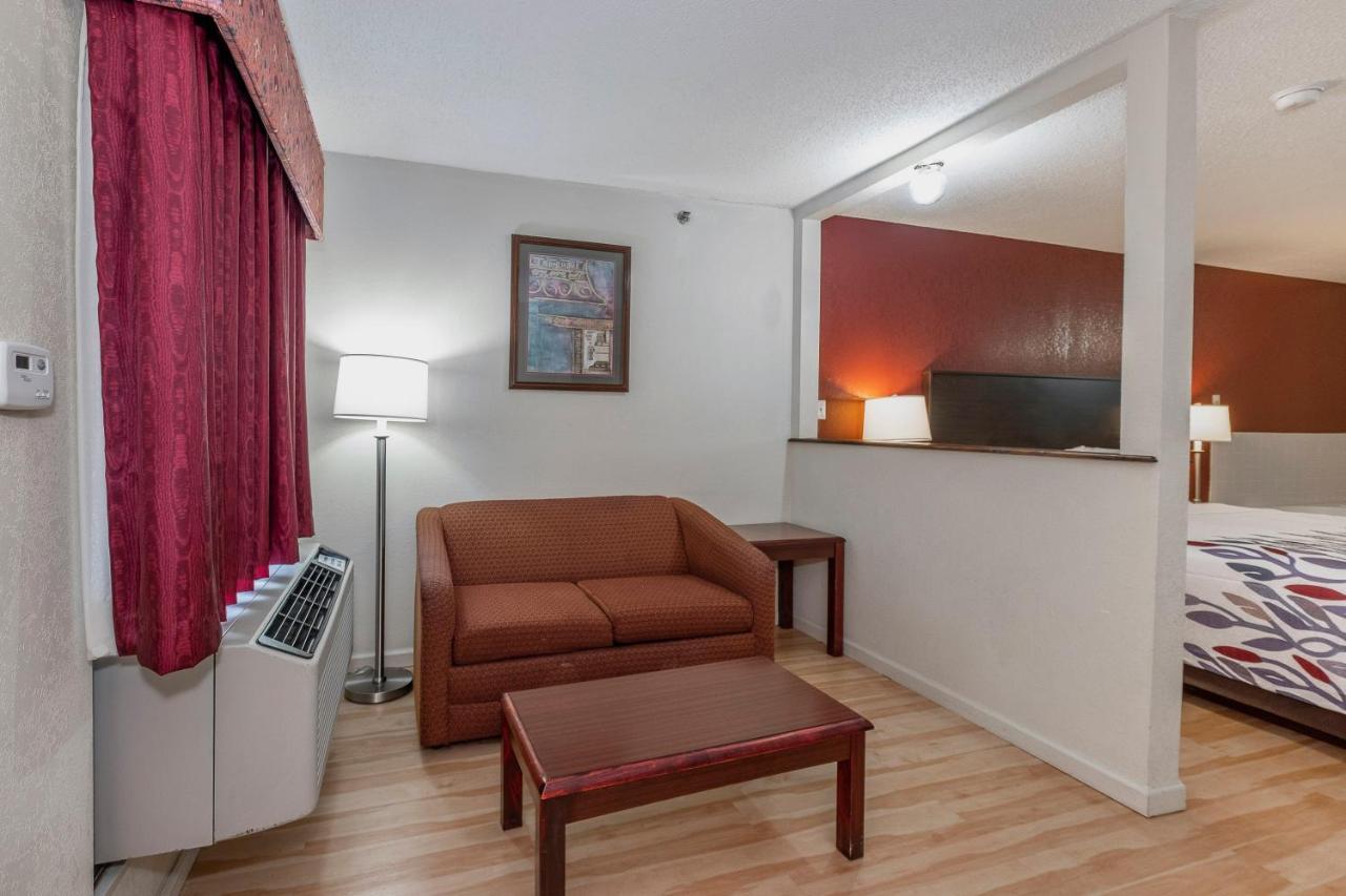 Red Roof Inn & Suites רומא מראה חיצוני תמונה