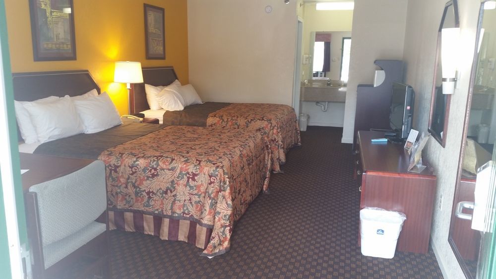 Red Roof Inn & Suites רומא מראה חיצוני תמונה