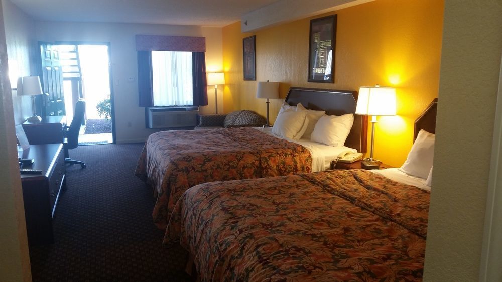 Red Roof Inn & Suites רומא מראה חיצוני תמונה