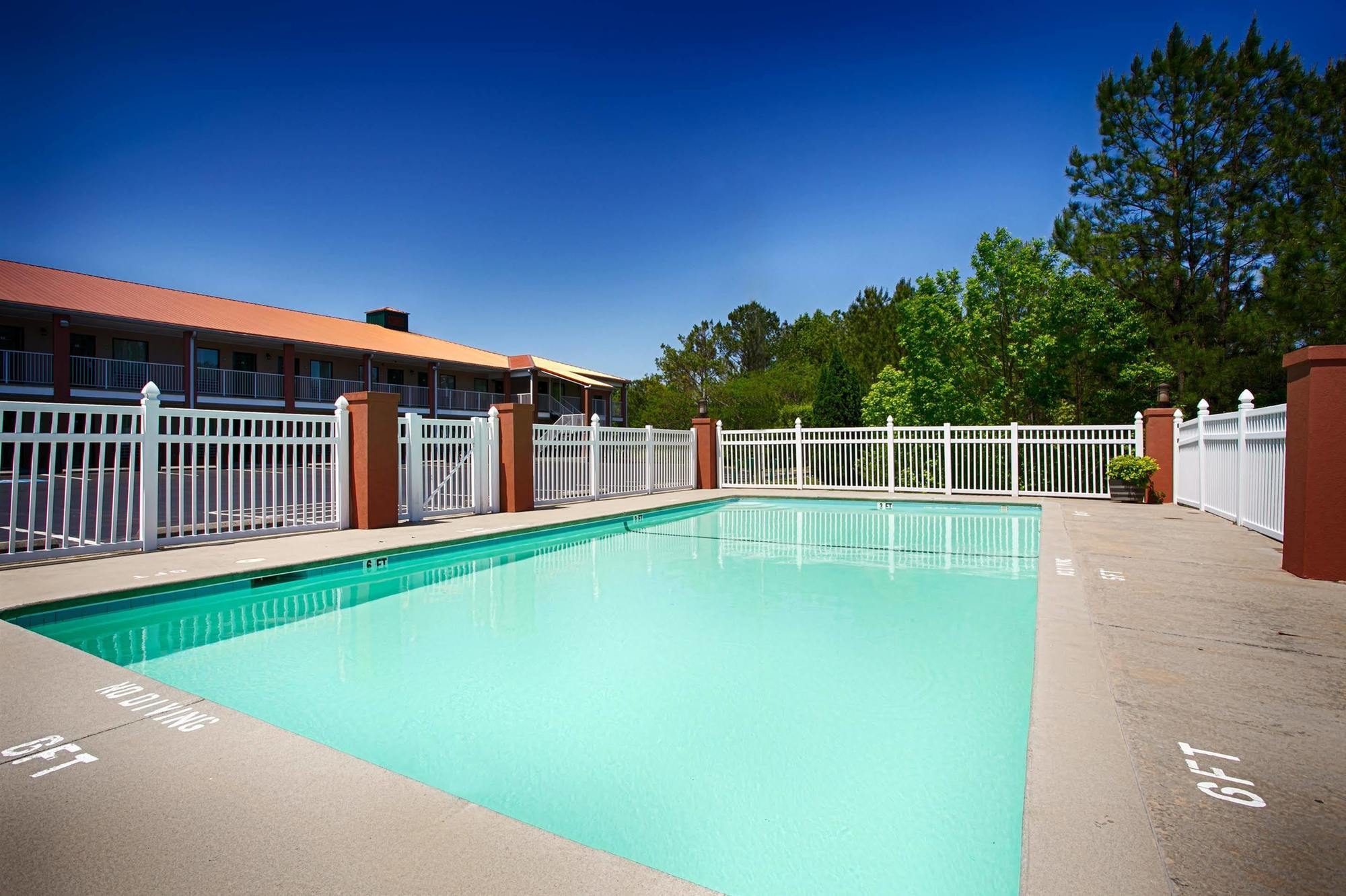 Red Roof Inn & Suites רומא מראה חיצוני תמונה
